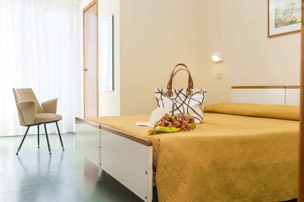 Comfort Quadruple Room