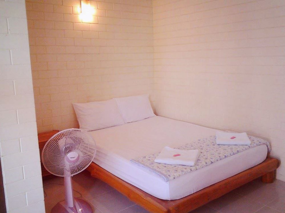 Standard Room (Fan)