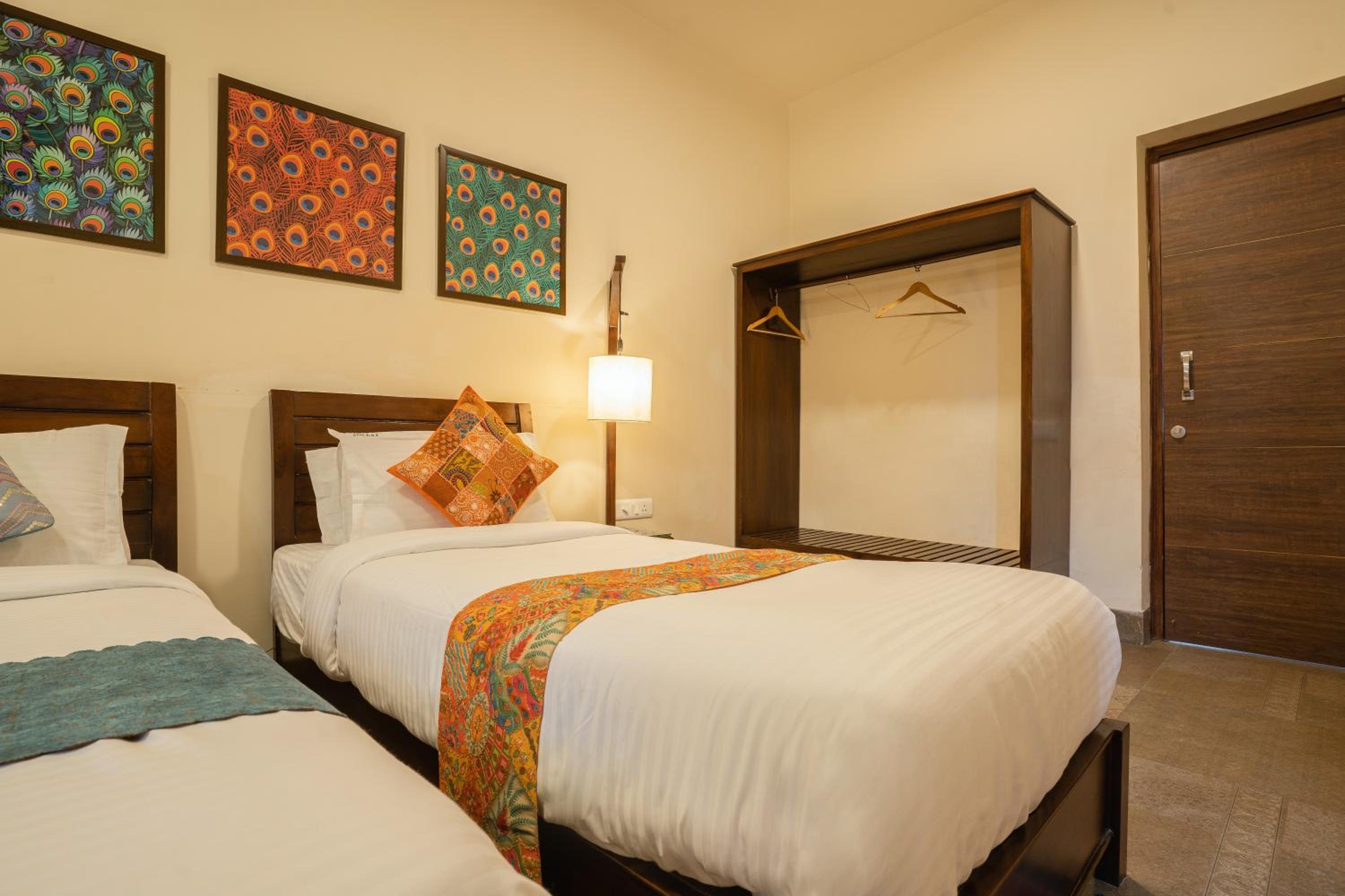 Deluxe Twin Room - Photo 3