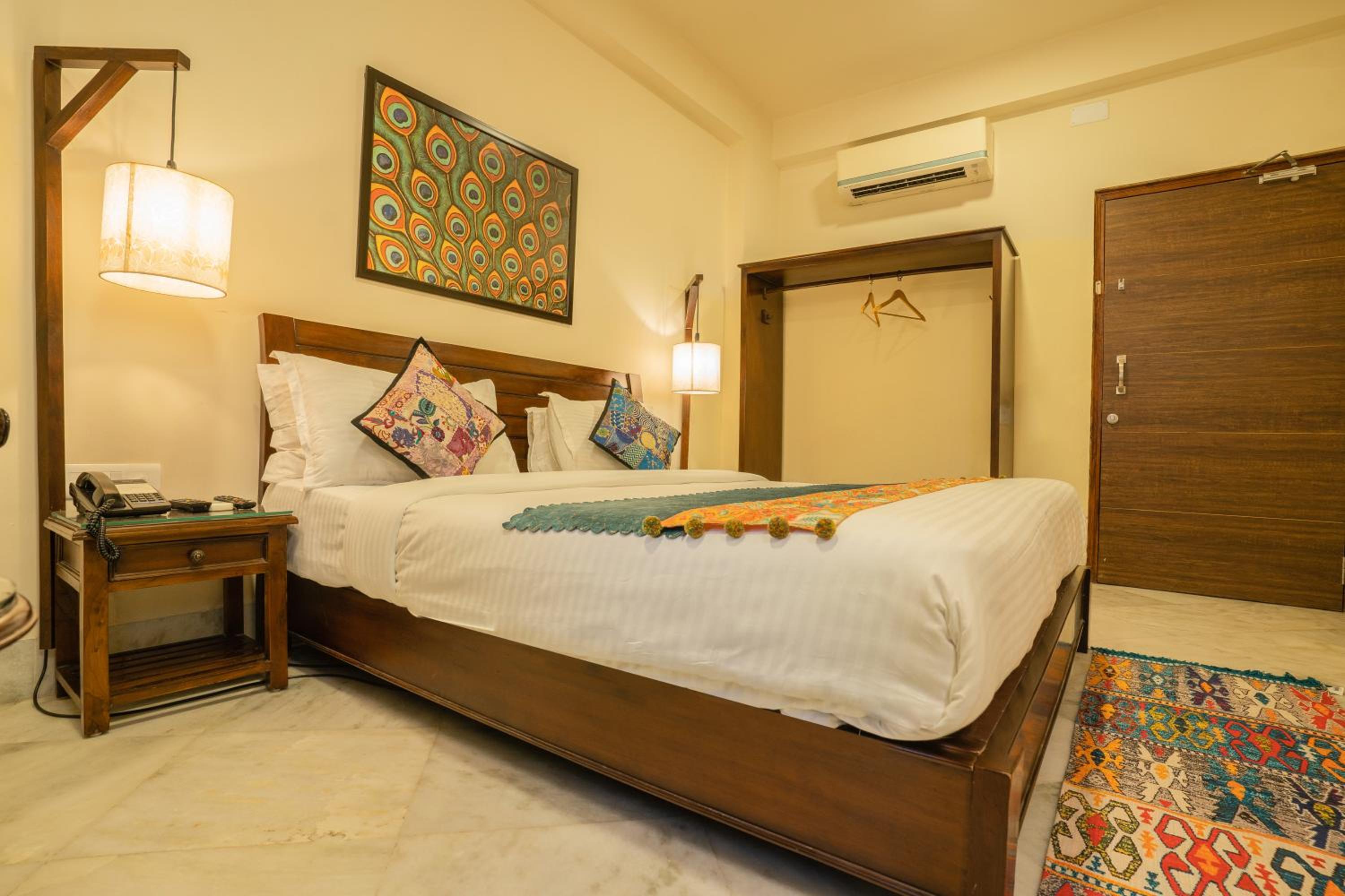 Super Deluxe Room - Photo 7