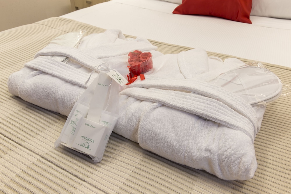 Deluxe Double Room - Photo 5