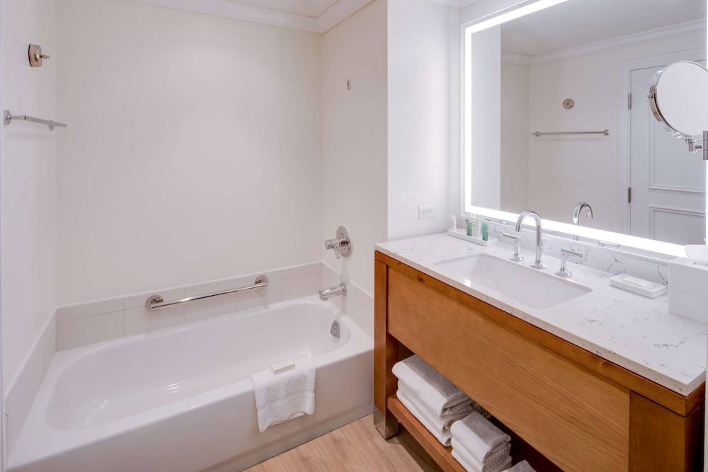 Room, 2 Double Beds, Ocean View - Photo 6