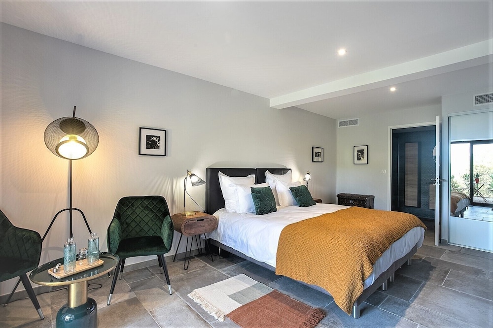 Luxury Double or Twin Room, Ensuite, Garden View (L'Argens /Les Maures) - Photo 2