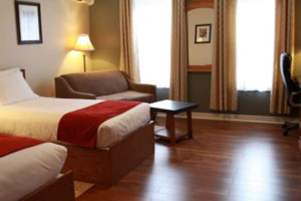Studio, 2 Queen Beds, Kitchenette photo 3