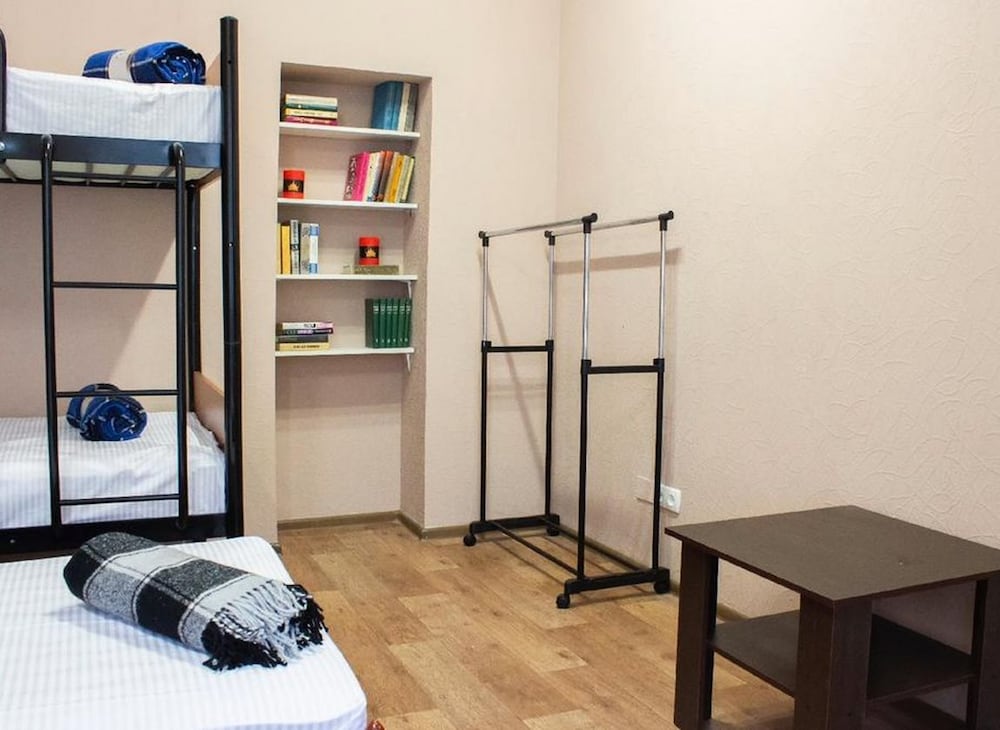 Shared Dormitory, Mixed Dorm (Bed in 5-Bed Dormitory) photo 1