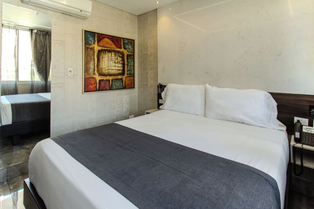 2-Bedroom apartment with hot tub on the balcony - Photo 5