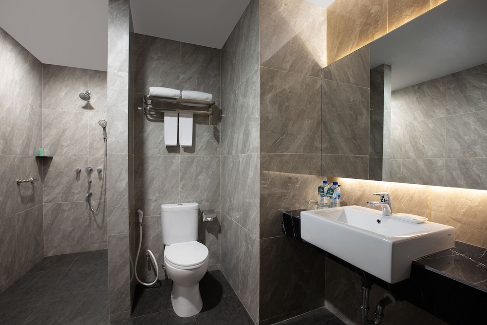 Executive Room - Photo 3