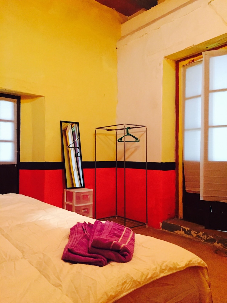 Basic Double Room, 1 King Bed photo 2