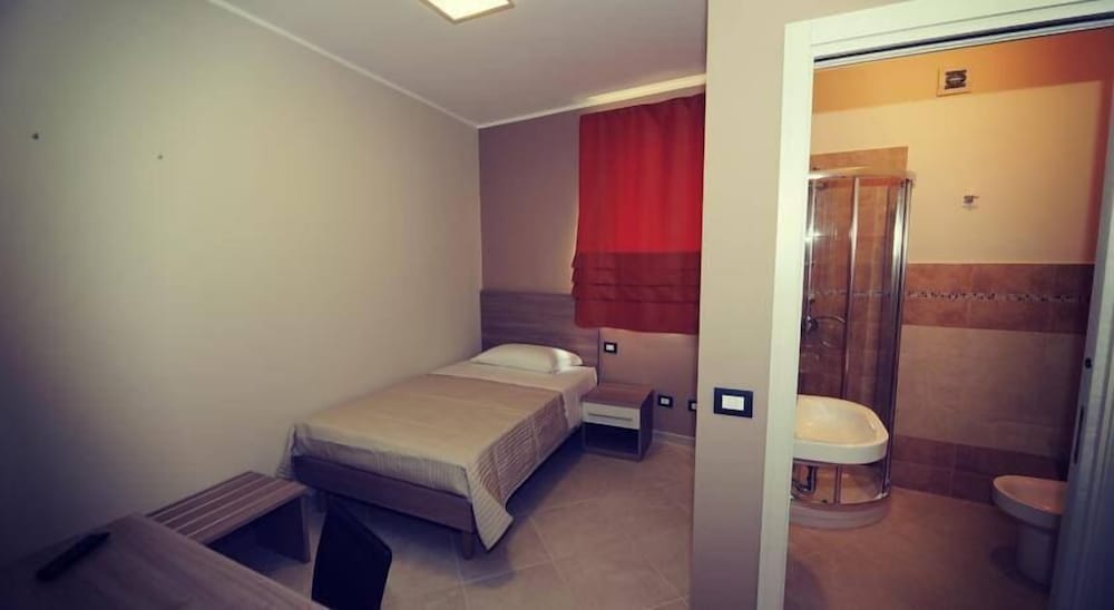 Single Room photo 1