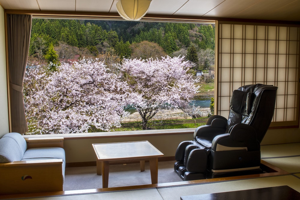 Japanese Style Family Room with Massage Chair, Non Smoking - Photo 4