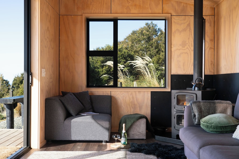 Luxury Cabin, Hot Tub, Sea View - Beresford Heights (transfer to the lodge via ATV) photo 3