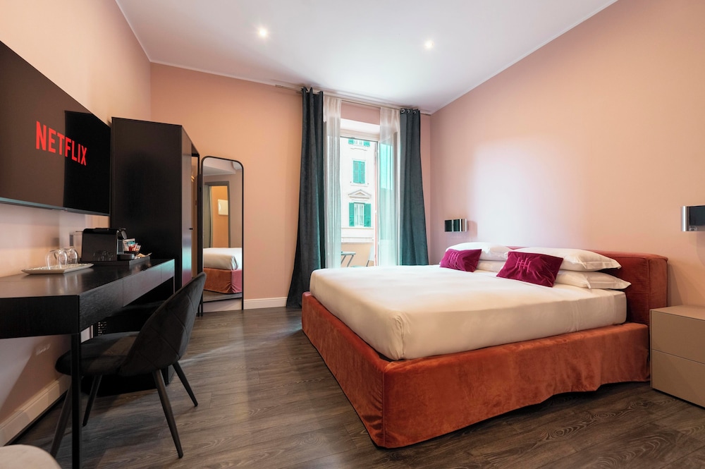 Deluxe Double Room, City View