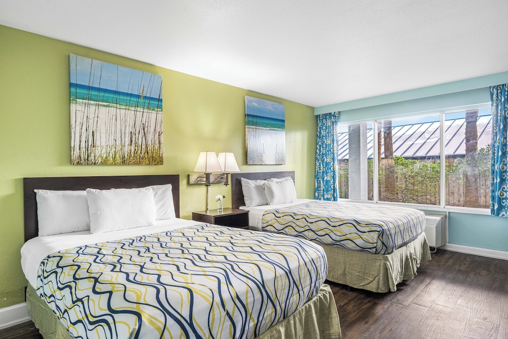 Standard Double Room, 2 Double Beds, Accessible, Pool View