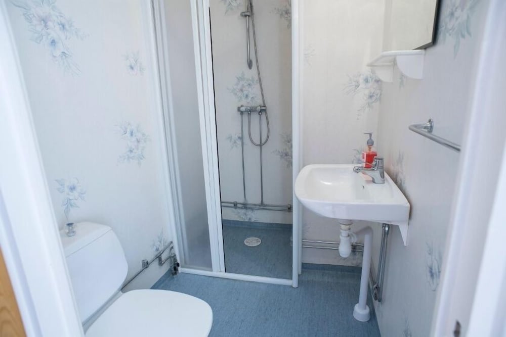 Deluxe Single Room (2 beds) photo 3