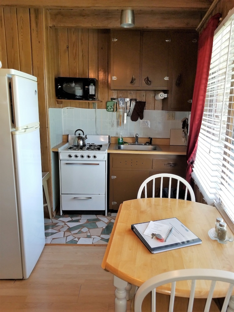 Cabin 4 photo 3