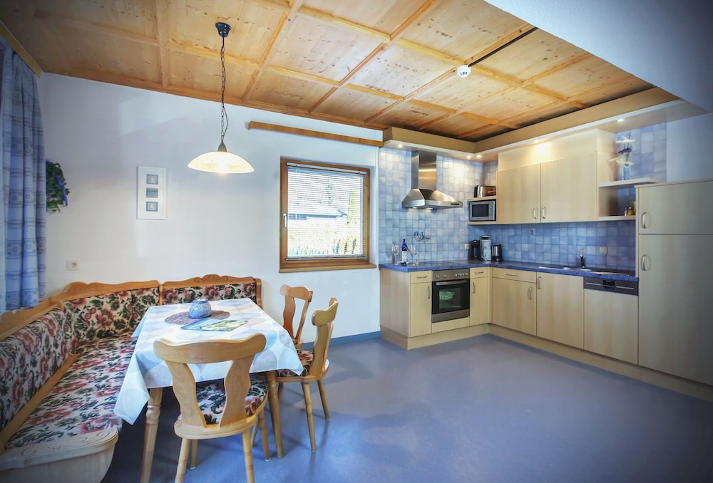 Apartment, 2 Bedrooms, Balcony (4-8)