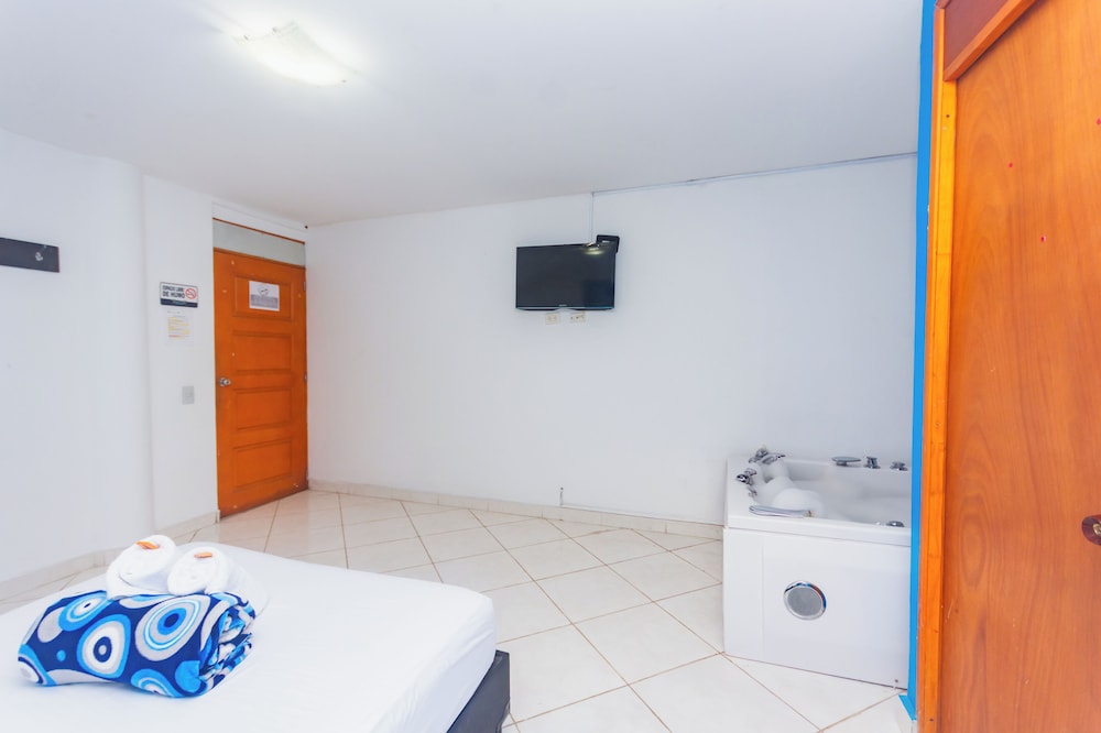 Standard Double Room, 1 Double Bed, Hot Tub photo 3