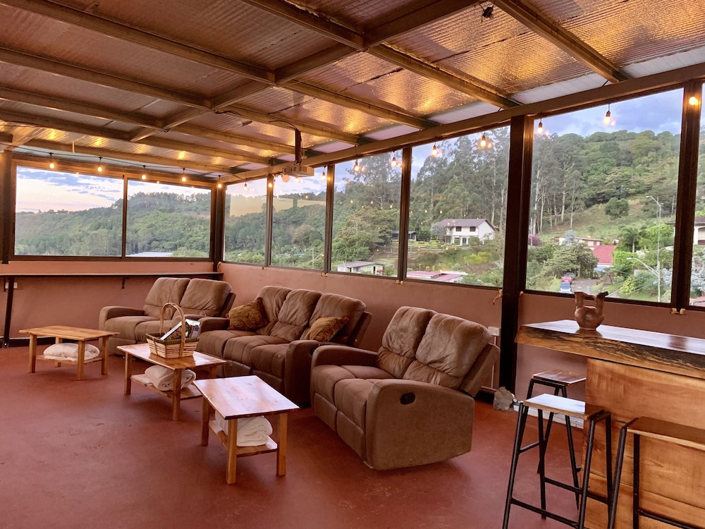 Classic Quadruple Room, Multiple Beds, Mountain View photo 3