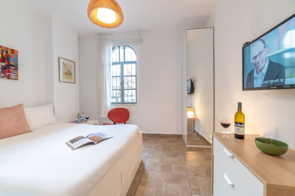 Standard Apartment, 1 Double Bed, City View photo 1