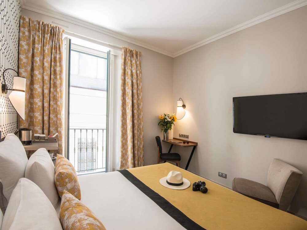Superior Room, Balcony, Sea View - Photo 4
