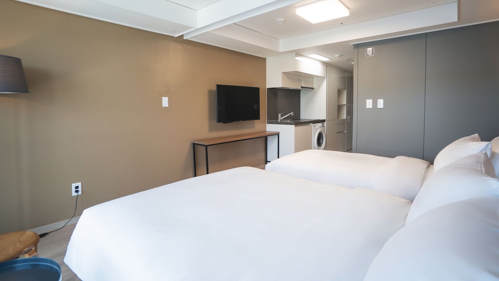 Deluxe Twin Room - Photo 3