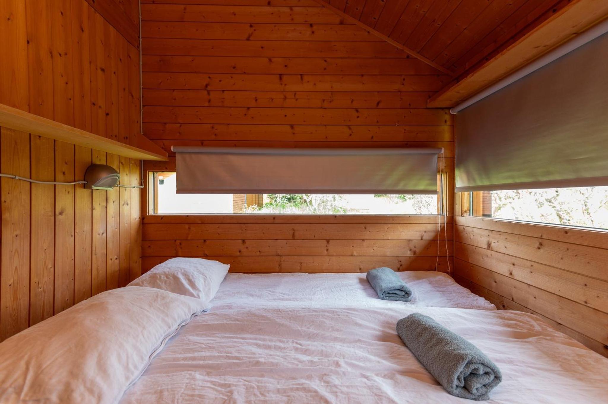 Three-Bedroom House photo 3
