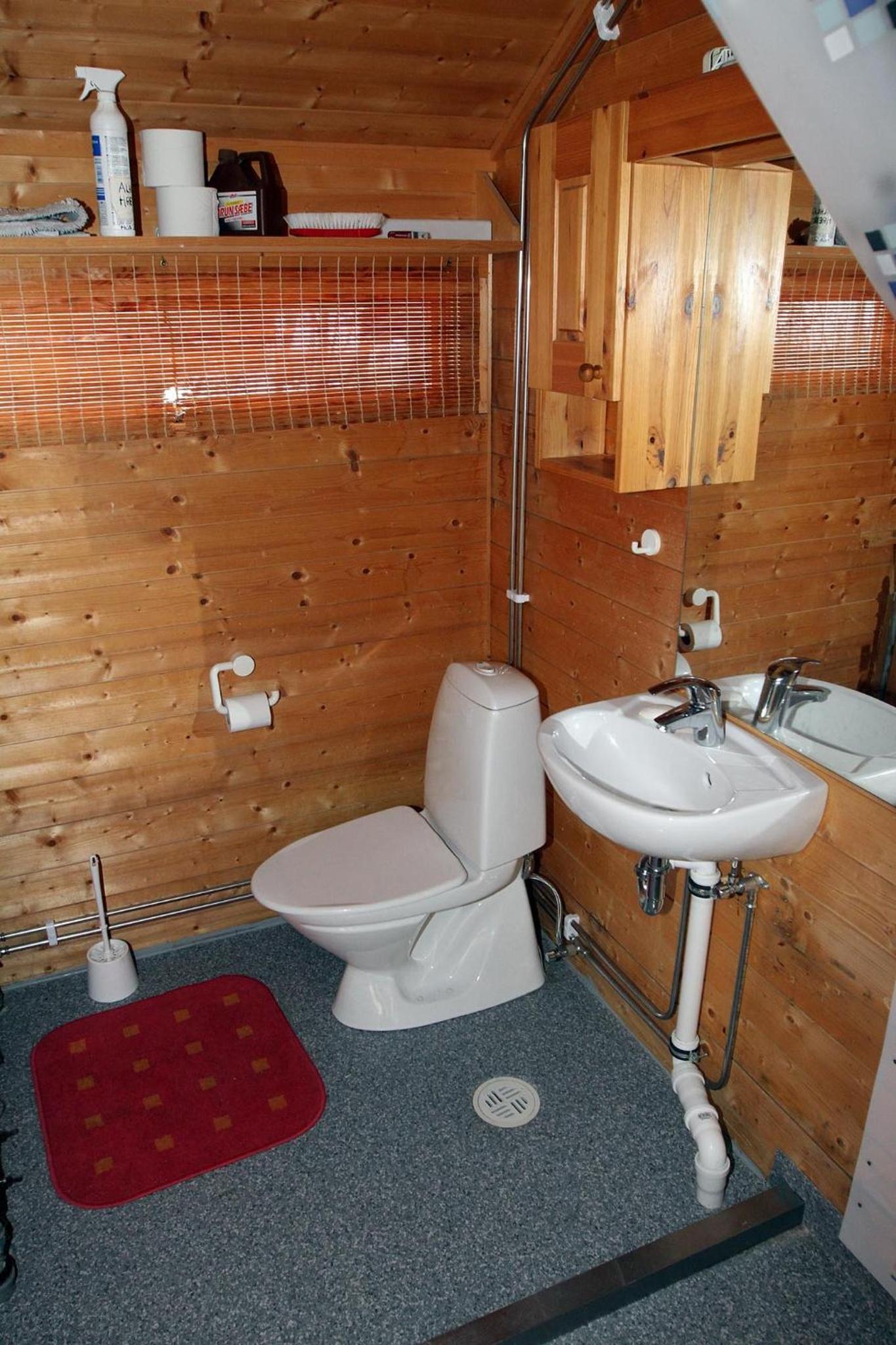 Two-Bedroom House photo 2