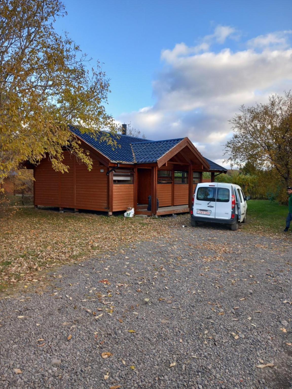 Three-Bedroom House photo 3