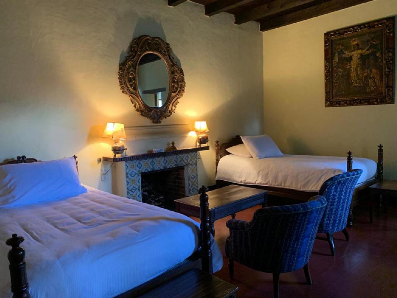 Double Room with Two Single Beds photo 3