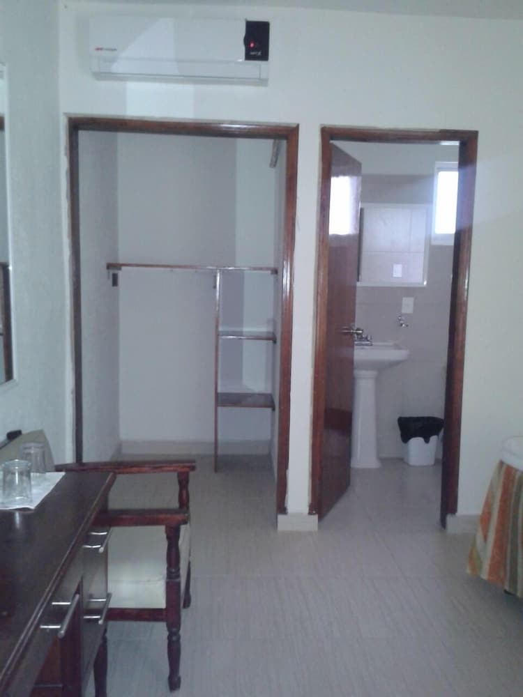 Premium Room, 2 Queen Beds, Garden View photo 2