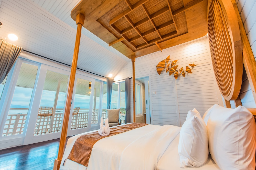 Ocean Bungalow Suite - Photo 3