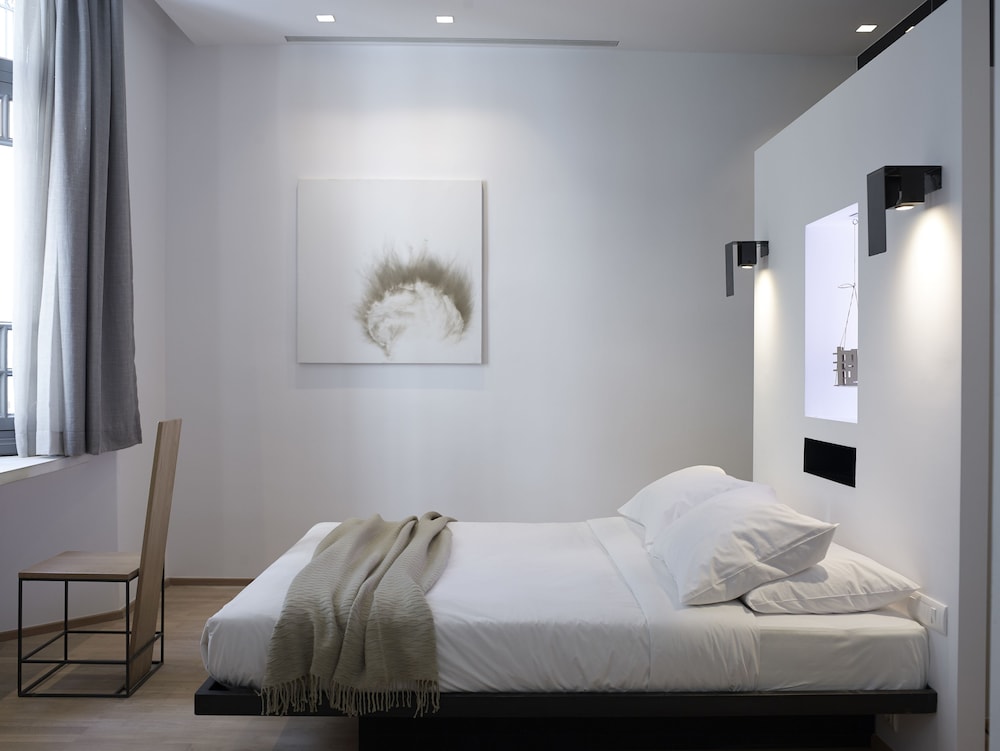 Suite, Courtyard View photo 3
