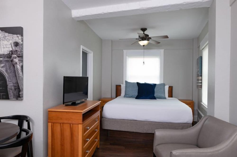 Standard Studio Suite, Non Smoking