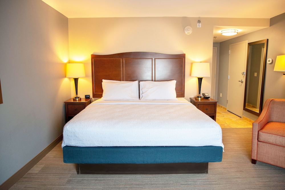 King Bed photo 3