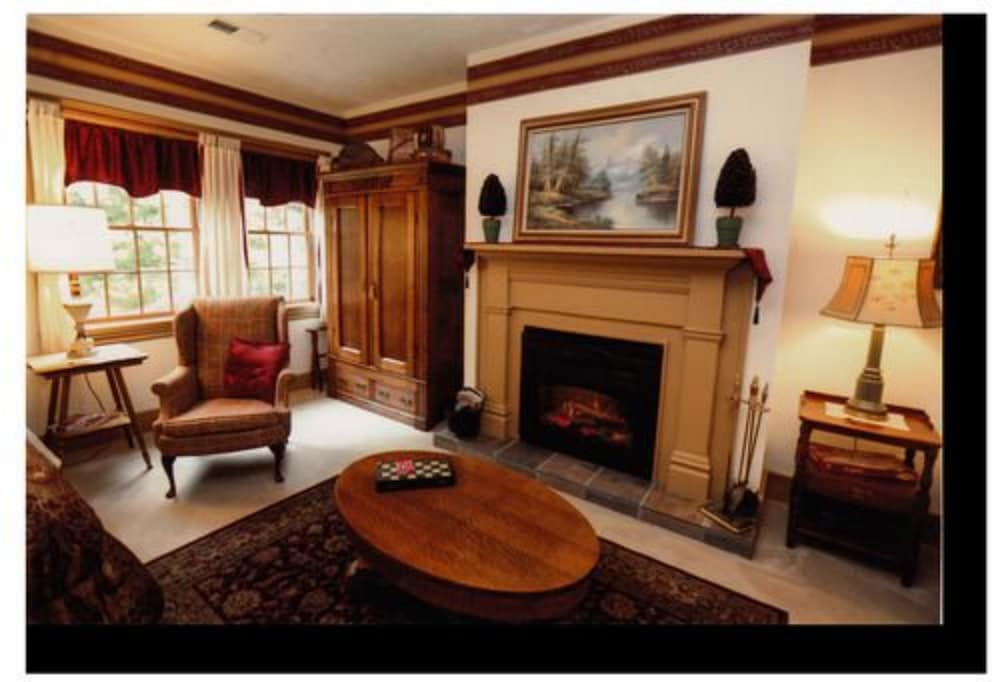 Room, Private Bathroom (Laurel King Suite Romantic Get Away) photo 2