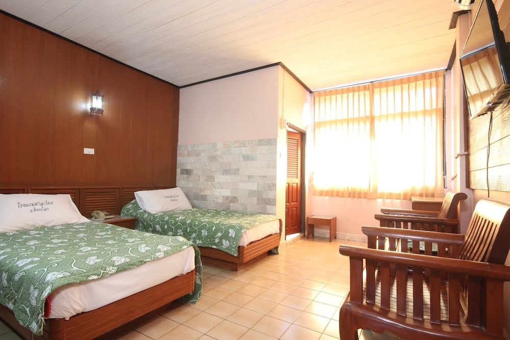 Twin Room With Air Conditioner photo 2