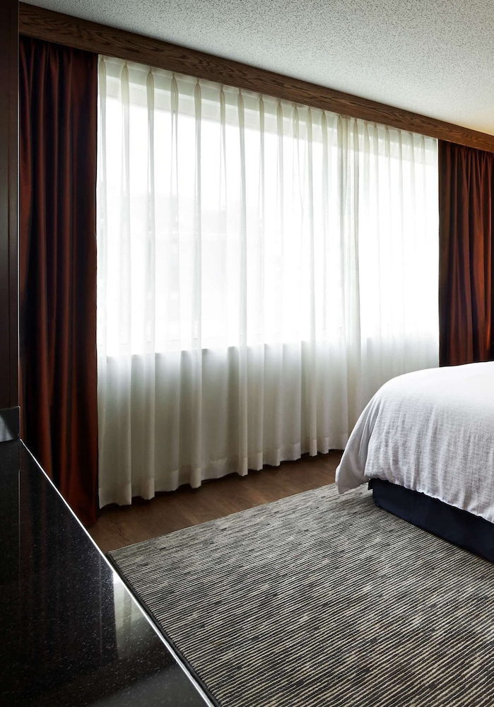 Suite, 1 King Bed, Non Smoking (Custom) - Photo 6