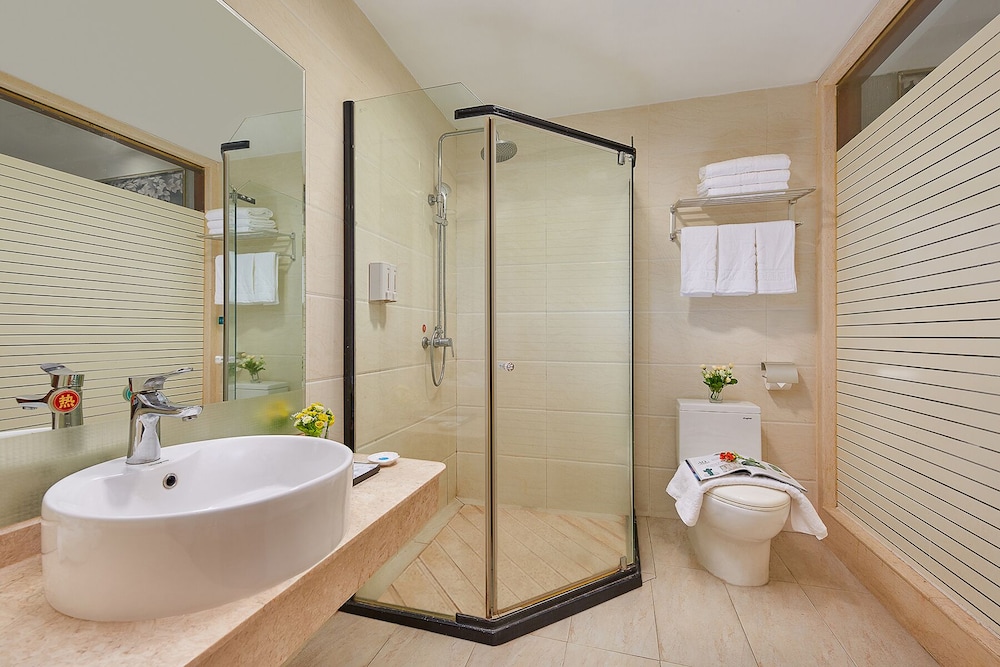 Business Triple Room, Courtyard Area photo 2
