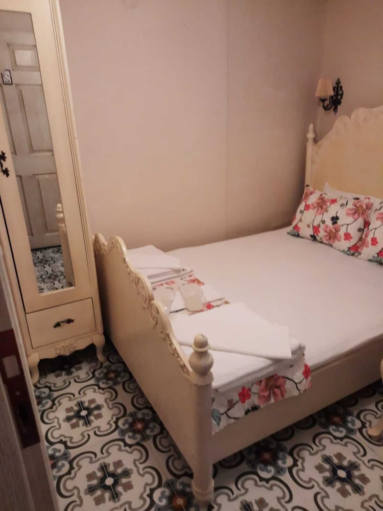 Economy Room photo 1