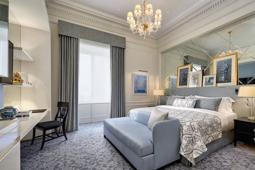 Superior Room, 1 King Bed