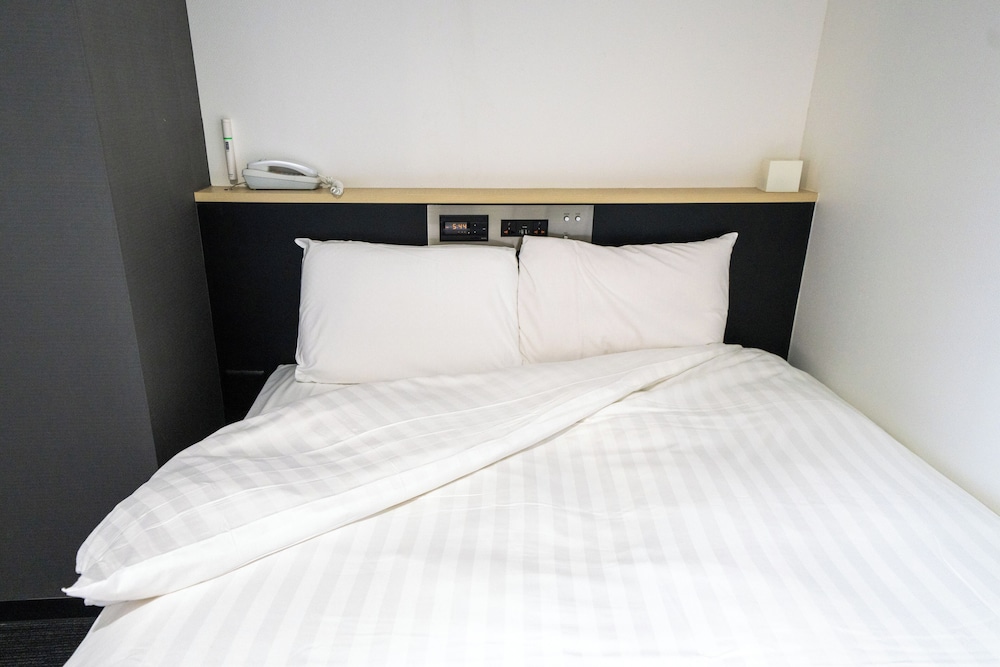 Standard Double Room, Smoking