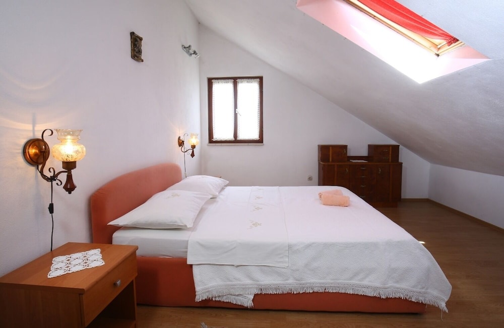 Apartment (Neda - perfect location & free parkin) photo 3