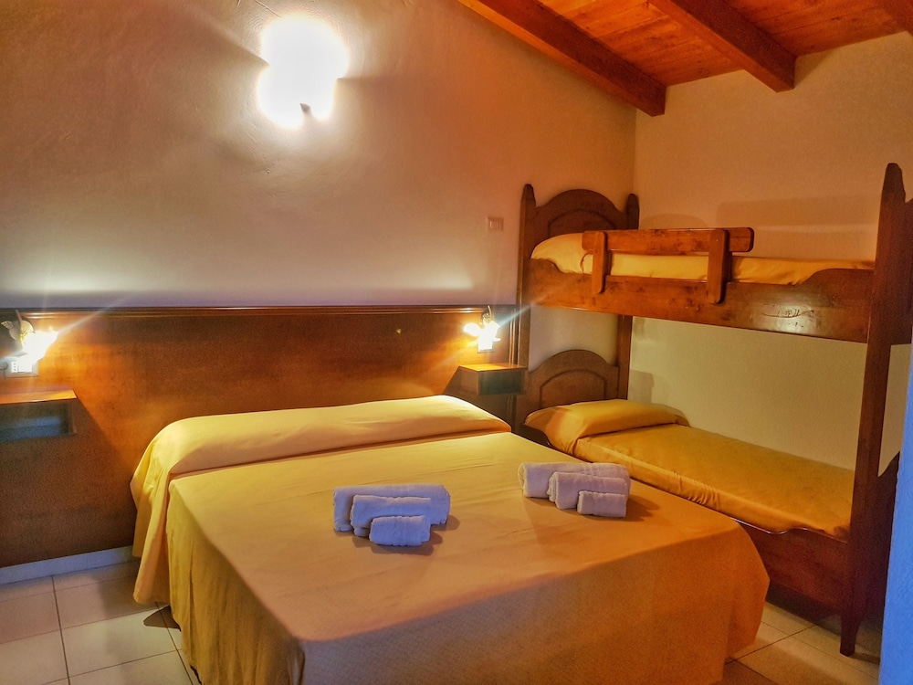 Quadruple Room, Sea View (4) photo 1