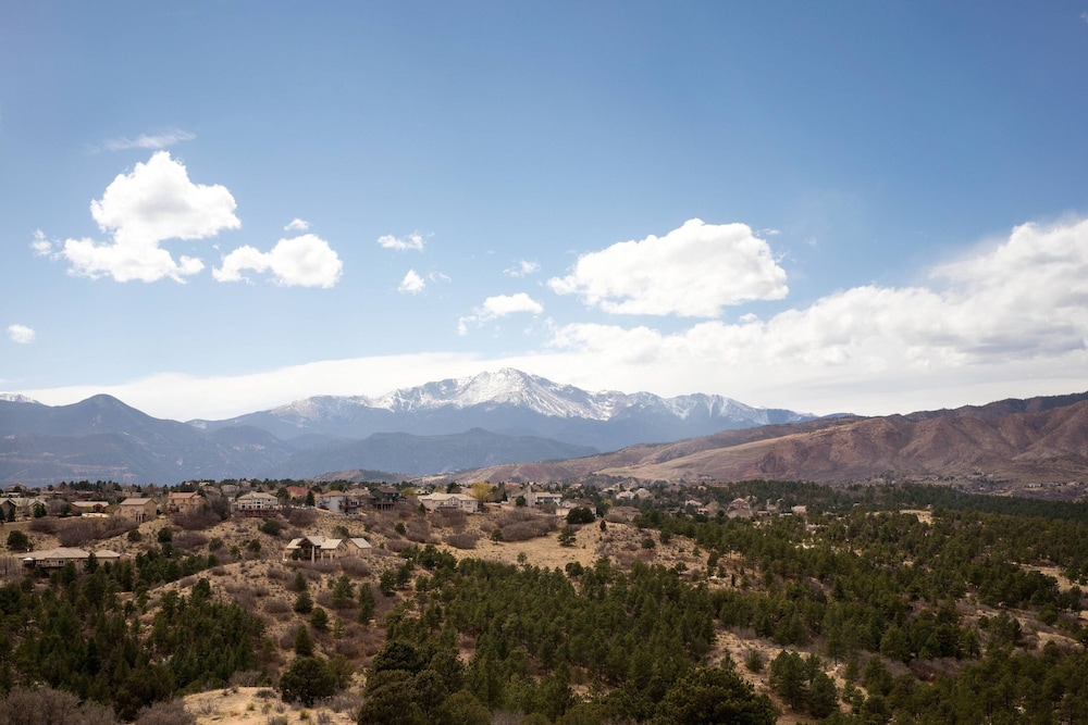 Executive Room, 2 Double Beds, Mountain View - Photo 4