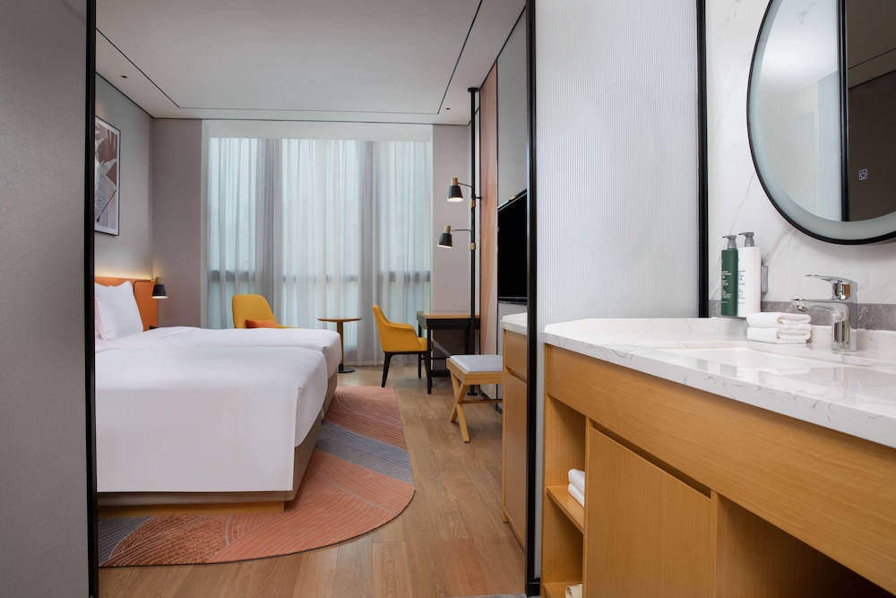 Room, 2 Twin Beds - Photo 4