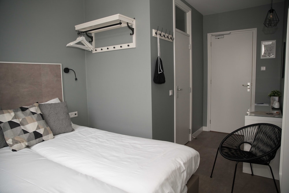Double Room, Balcony, Courtyard View (Small Double Room) photo 2