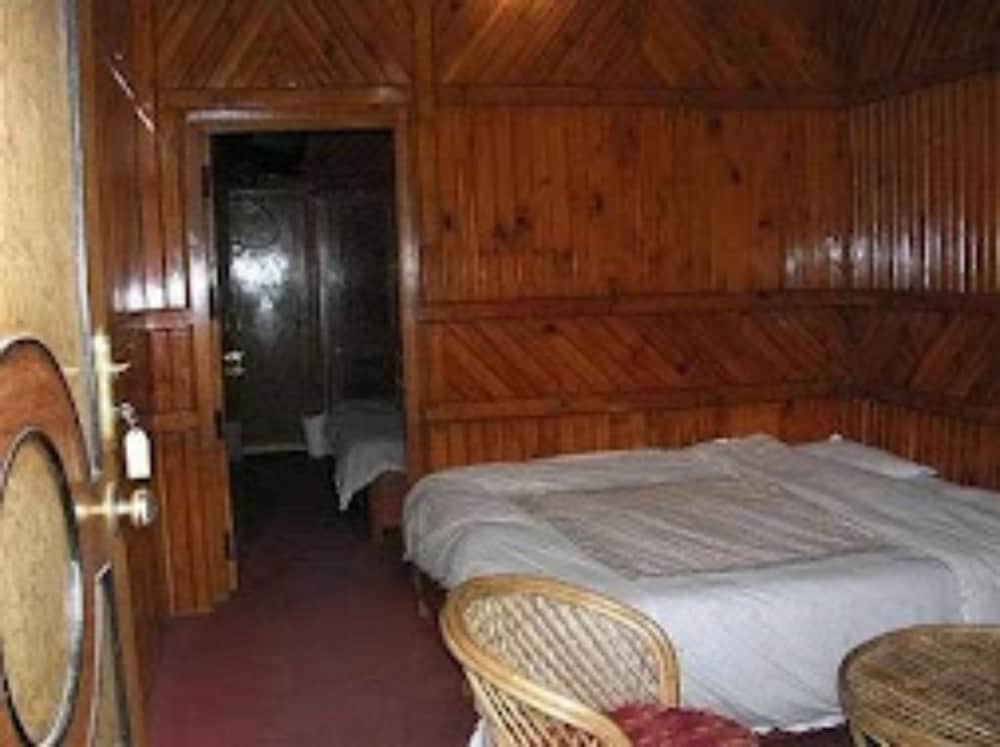 Deluxe Quadruple Room - Photo 8