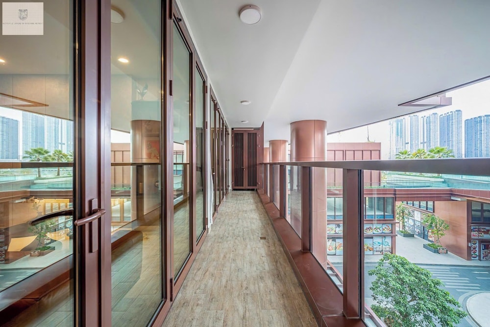Premium Apartment, 2 Bedrooms, Patio, City View