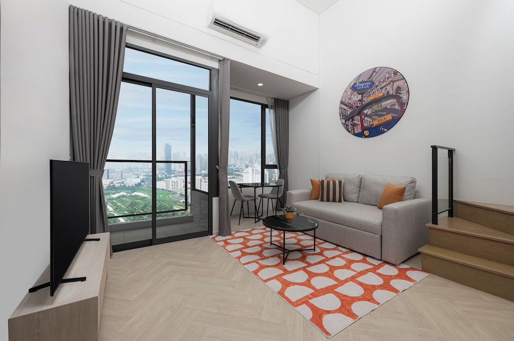 Executive Studio, 1 Queen Bed (Duplex) photo 3
