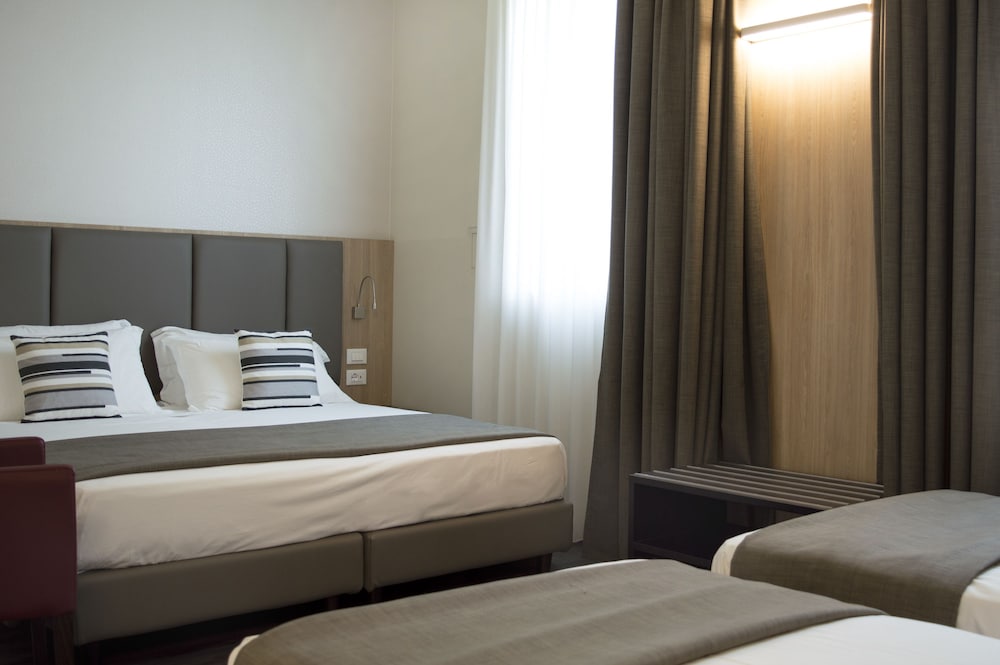Superior Triple Room - Photo 6